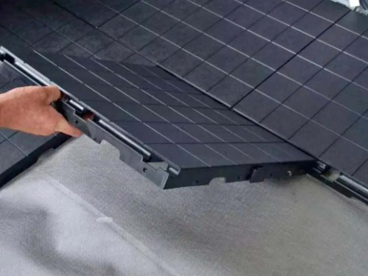 Billede 1 - Isabella floor 50*50 cm   35 stk.  KØBES