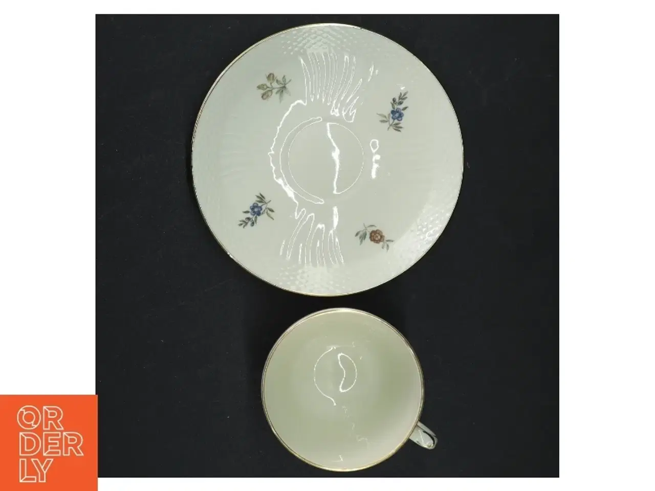 Billede 7 - Porcelænskopper med underkopper fra Royal Copenhagen