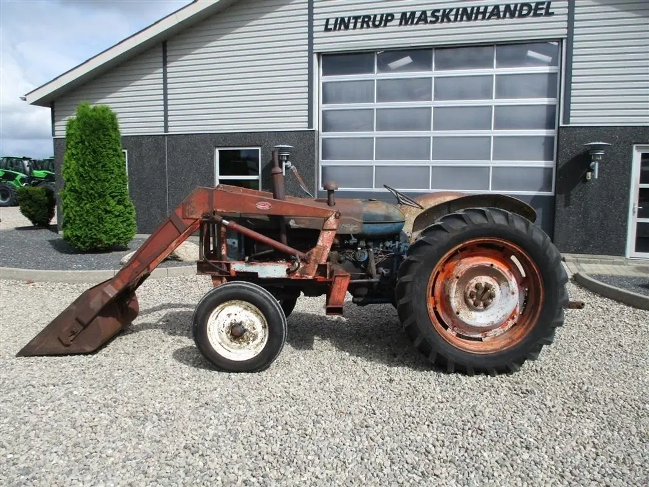 Billede 4 - Fordson Frontlæsser med skovl og beslag fra Ford Major. Kan nemt tilpasse andre traktorer.