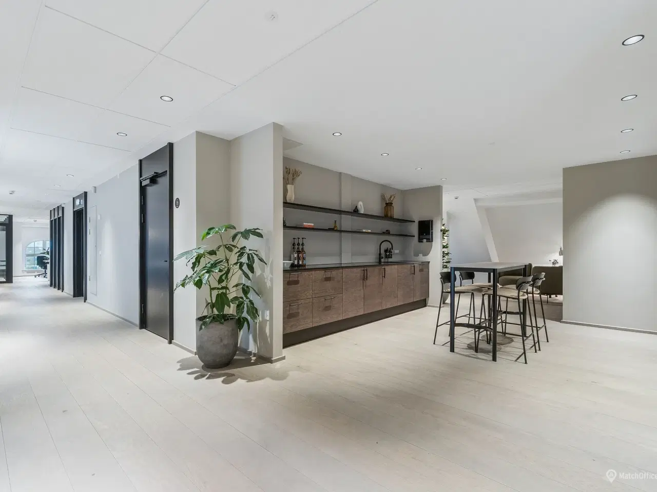 Billede 15 - 2.130 kvm. kontor med kantine. fitness, skiltemulighed, Metro, S-tog, parkering m.m.