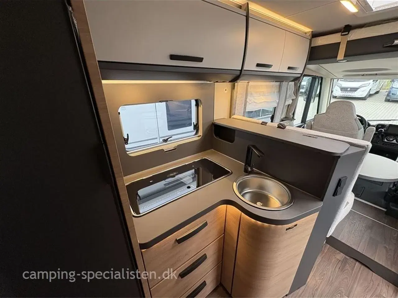 Billede 18 - 2026 - Knaus L!VE I 700 MEG Nyhed Knaus L!VE I 700 MEG 2026 med helt nyt interiør - kan ses nu hos Camping-Specialisten