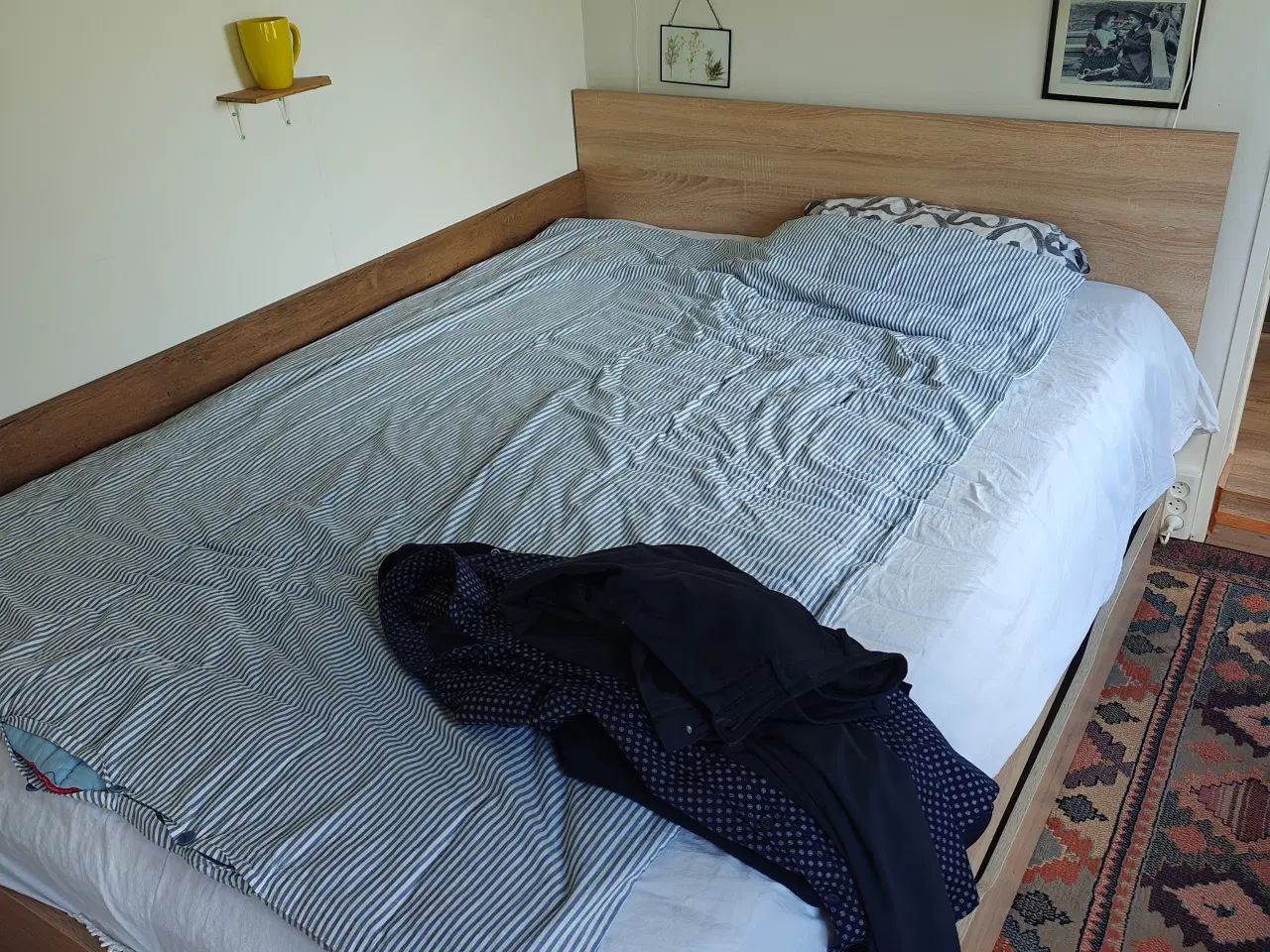 Billede 1 - Seng 140 cm