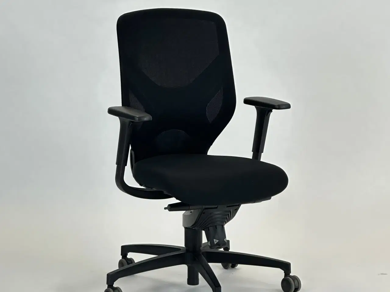 Billede 1 - Wilkhahn Trimension IN Kontorstol – Sort m. Armlæn
