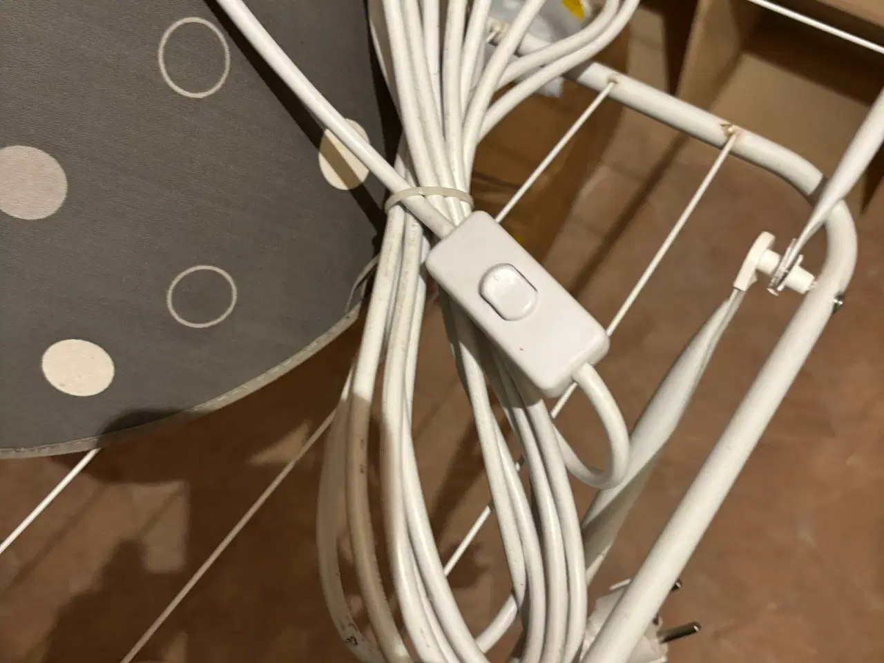 Billede 2 - Isabella lampe med afbryder på ledning