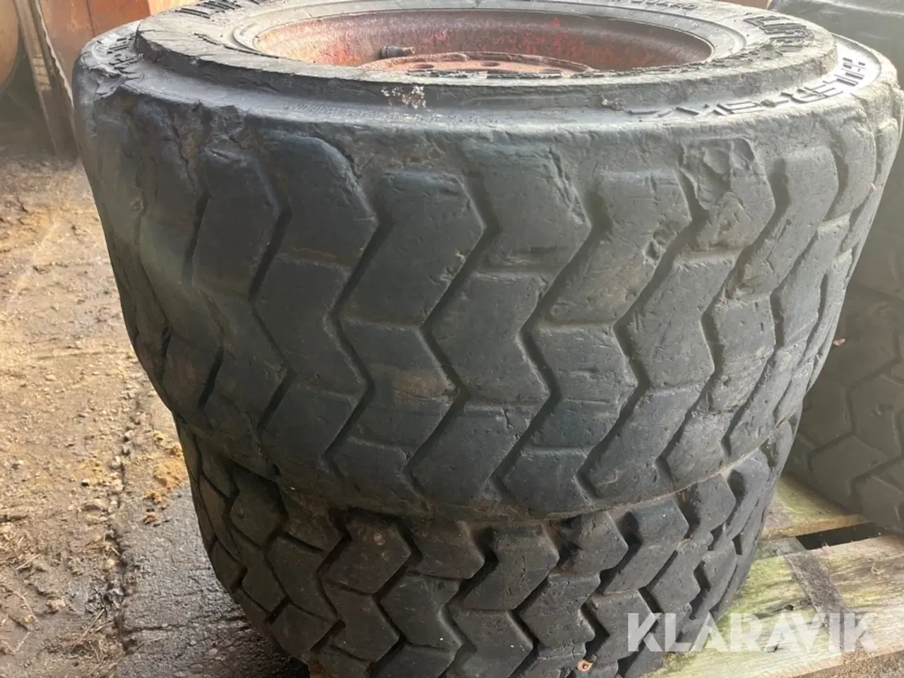 Billede 8 - Massiv dæk med fælg Bobcat 754