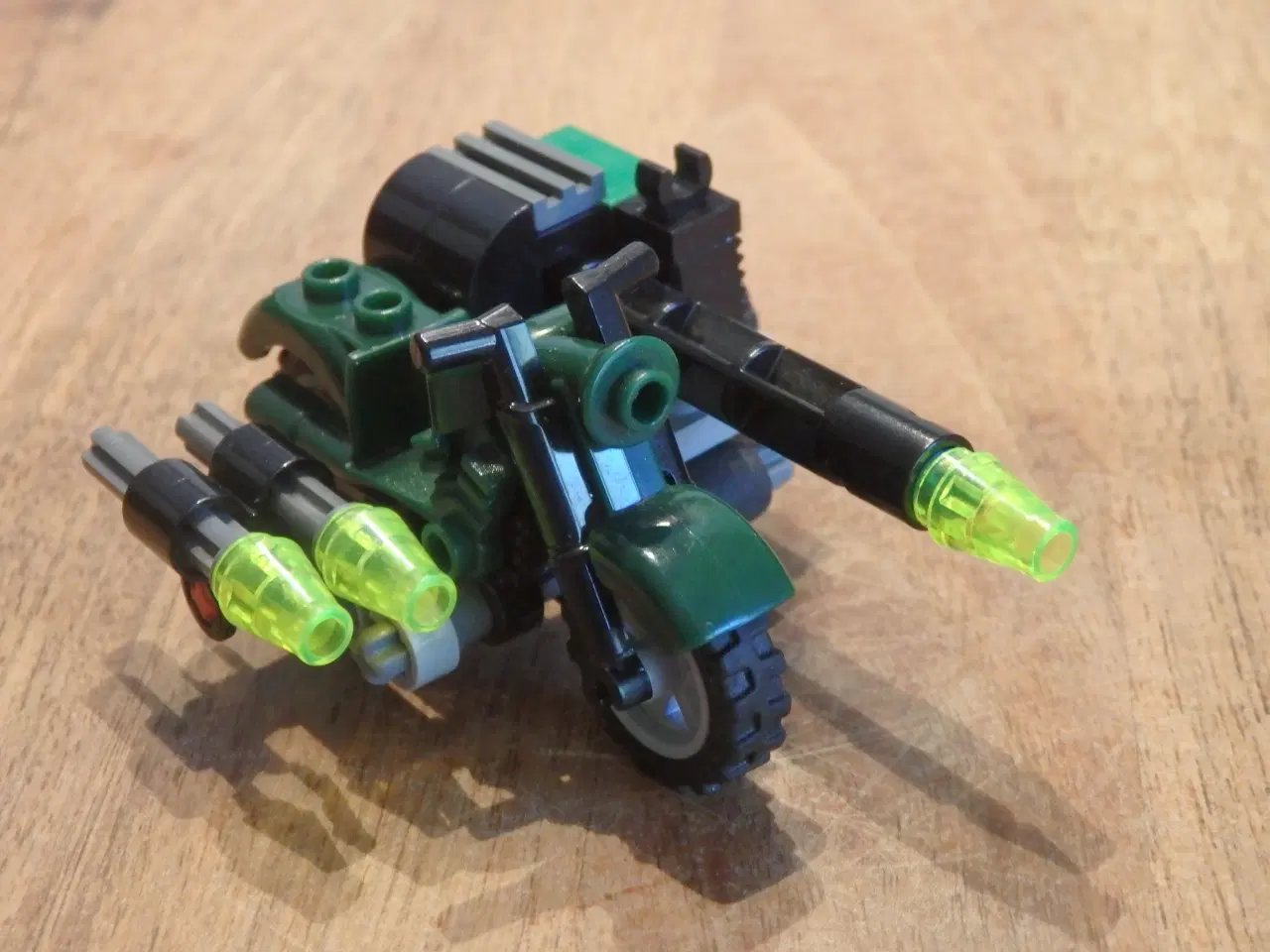 Billede 4 - LEGO : BATMAN : 7787  (Sjældent sæt)