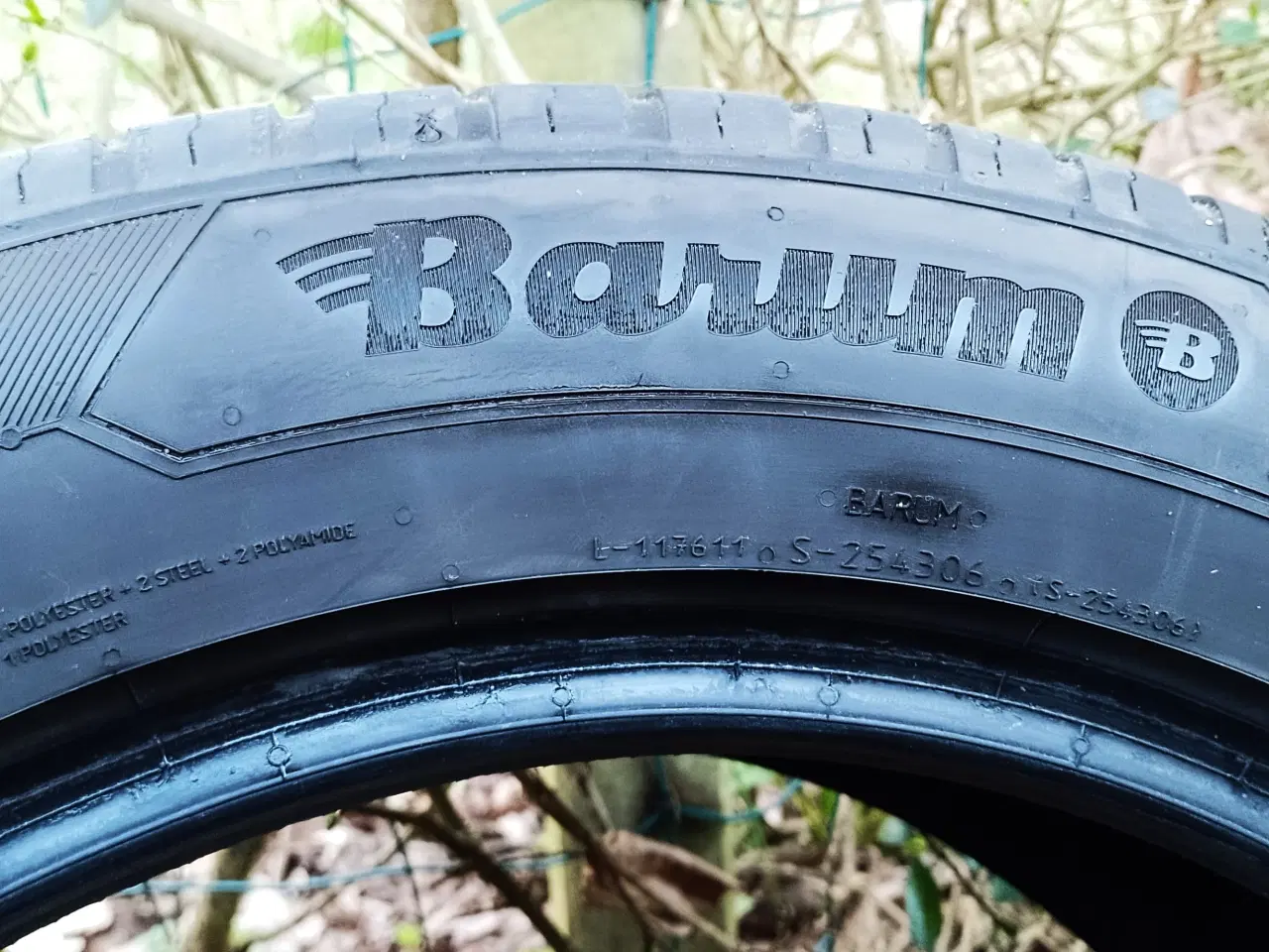 Billede 3 - 225/55 R17 sommerdæk