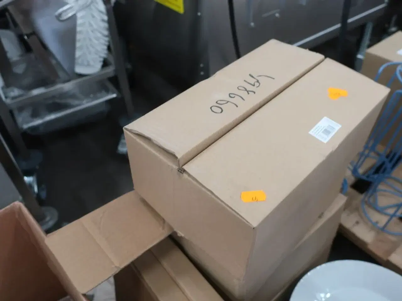 Billede 11 - Diverse tallerkner, fade, lavasten m.v.