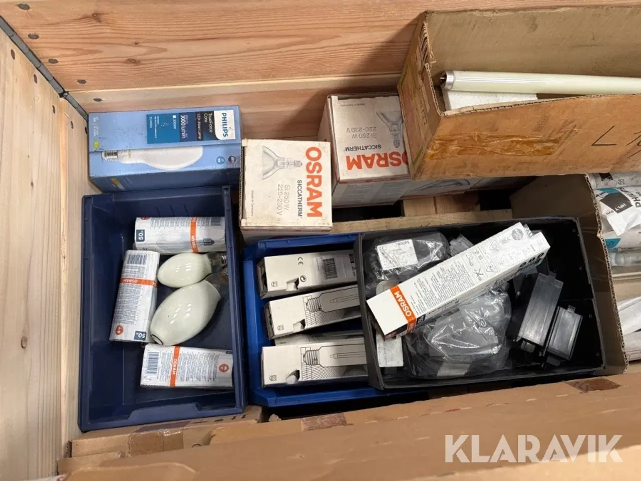 Billede 8 - Pærer og el-udstyr 4 paller