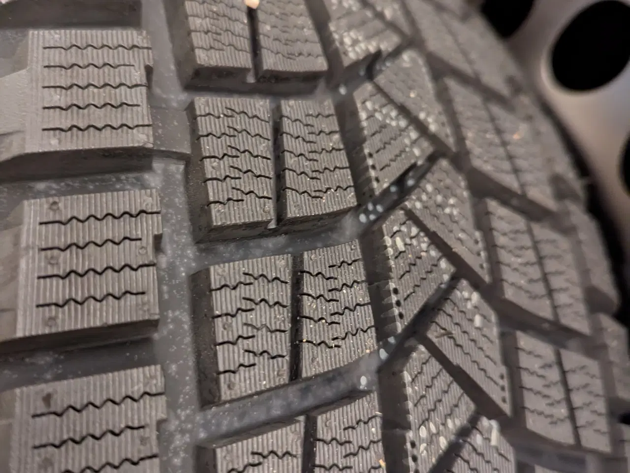 Billede 4 - Komplet sæt fabriksnye vinterhjul til VW ID.3 2021