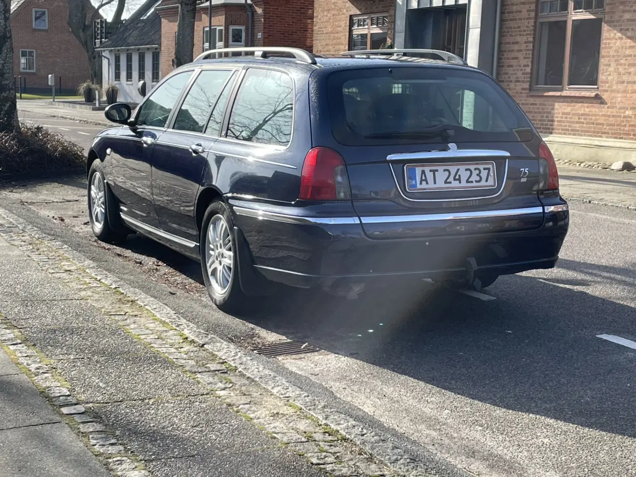 Billede 4 - Vær kritisk Kør Britisk