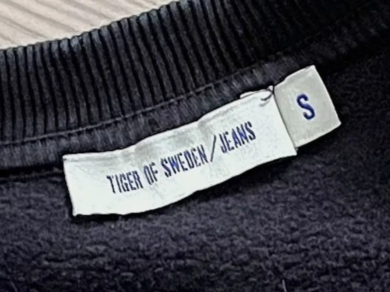 Billede 3 - Sweater, Trøje, Tiger of Sweden, Str. S