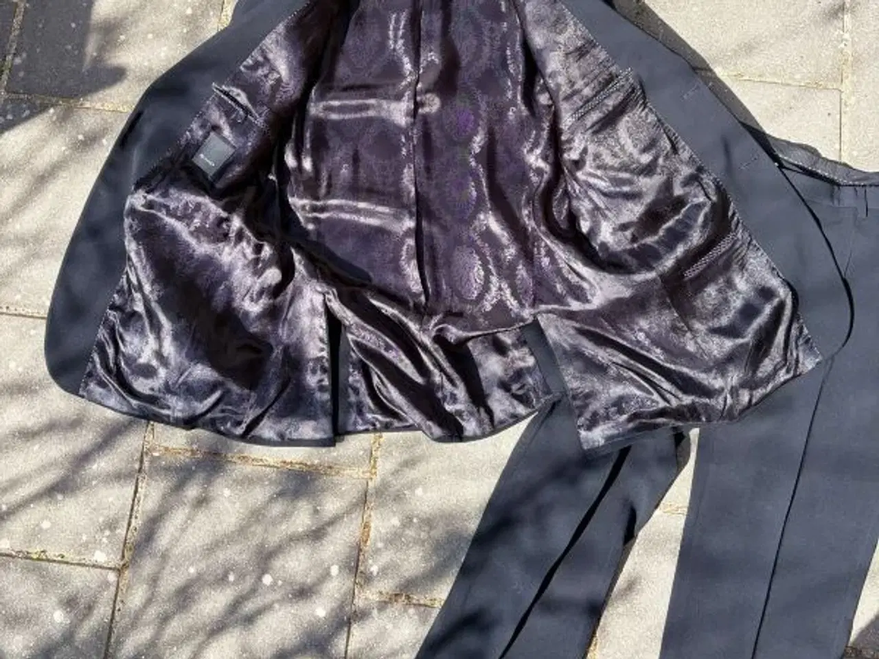 Billede 8 - Jakkesæt fra SAND. Mikrofibre, så det krøller ikke