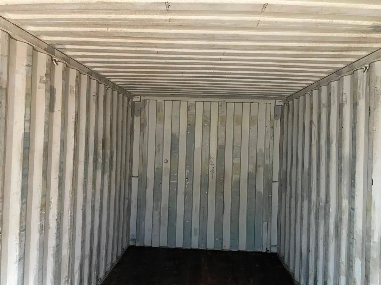 Billede 2 - 20 fods Container - Står i Hvidovre