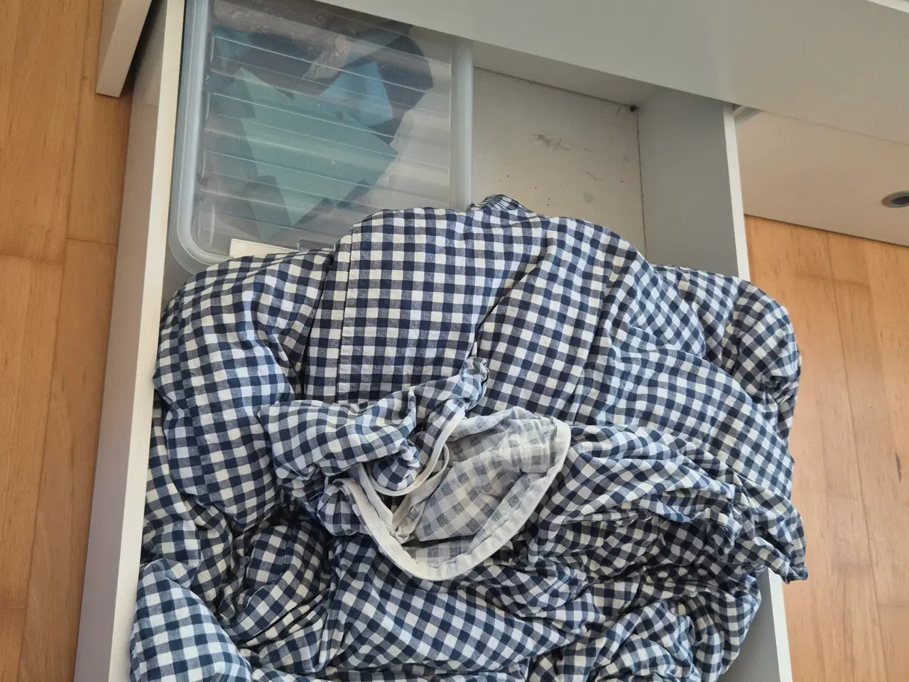 Billede 3 - Seng med opbevaring