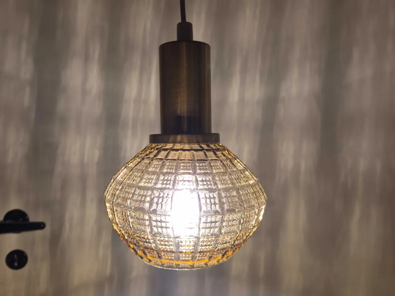 Billede 5 - Smukke retrolamper i ravfarvet glas