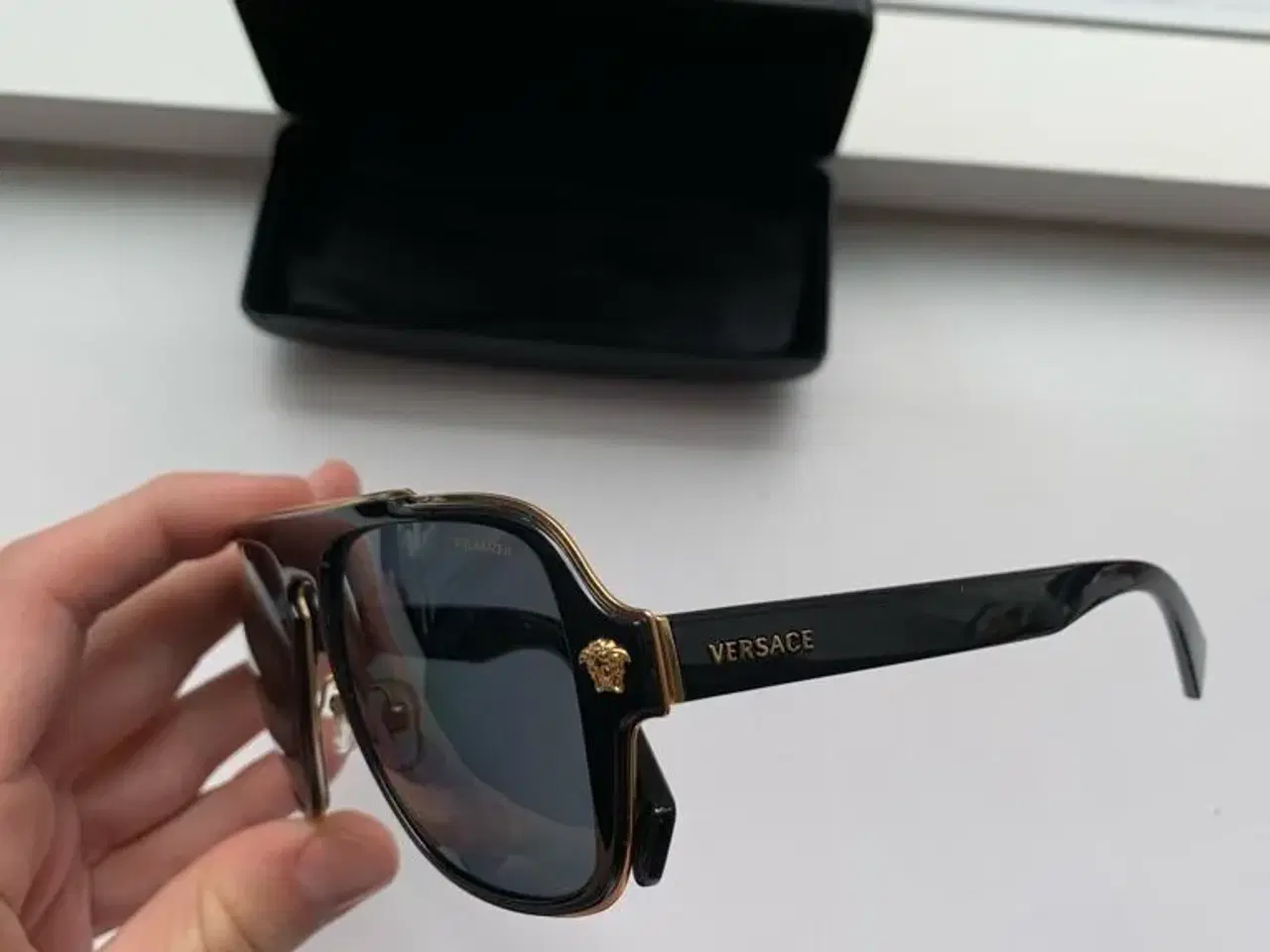 Billede 4 - Versace solbriller