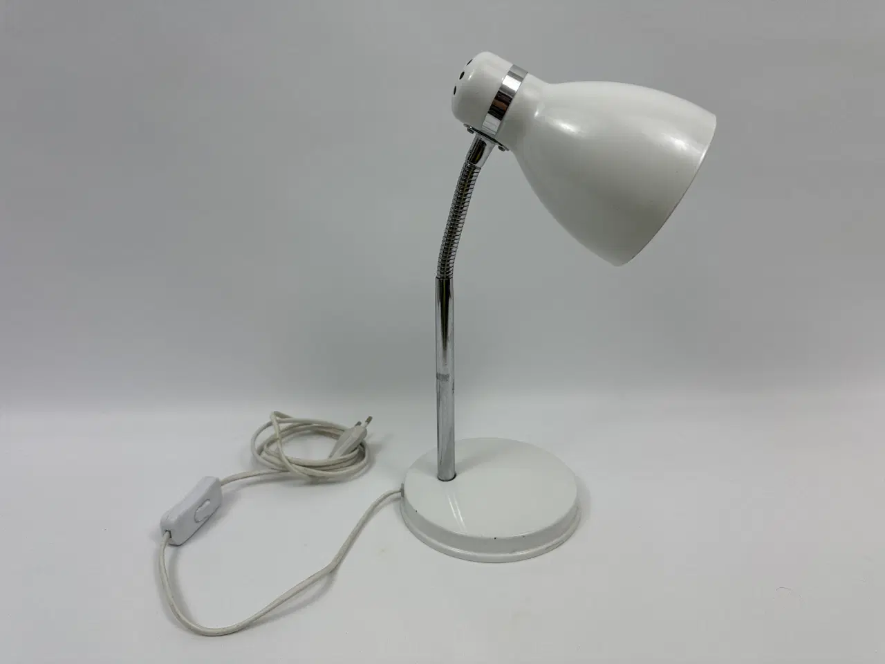 Billede 1 - Retro bordlampe, Hvid