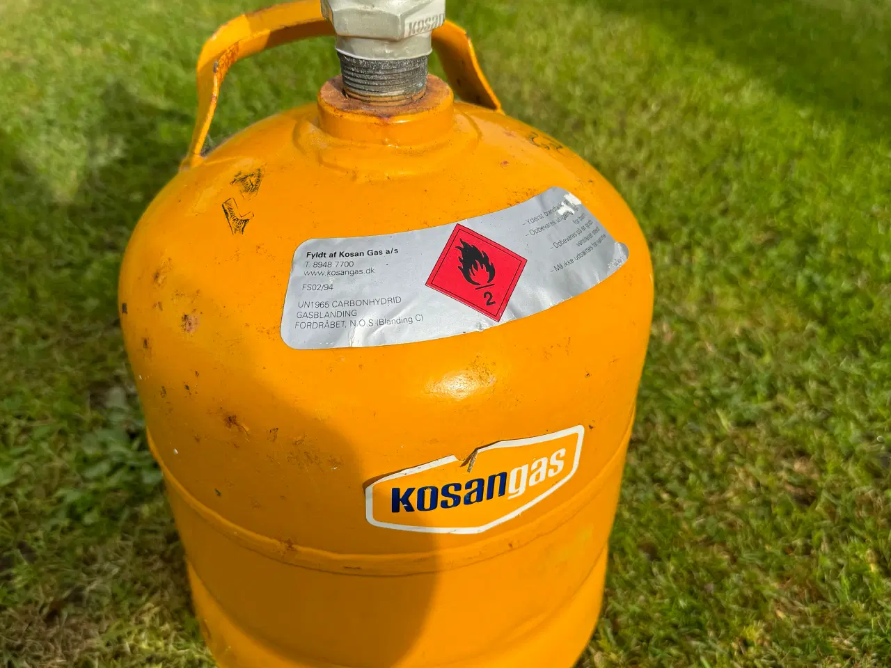 Billede 2 - 2 kg gasflaske fyldt og plomberet