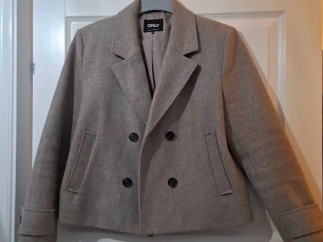 Billede 1 - ONLY jakke uld dame XL beige