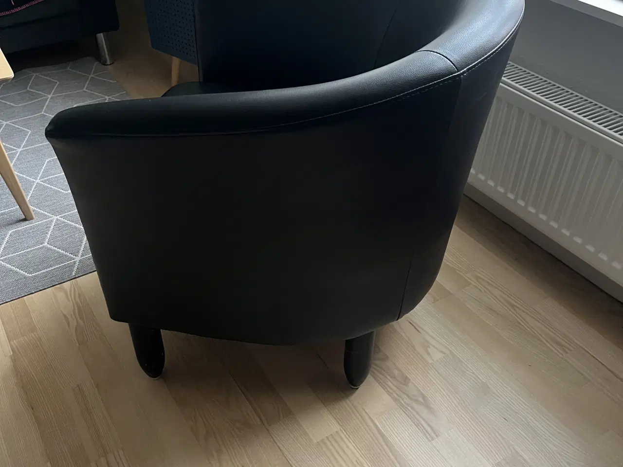 Billede 2 - Sort lænestol