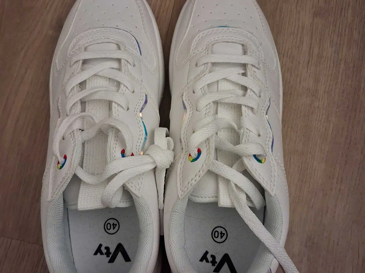 Billede 4 - Sko str 40 men kan passes af en str 39