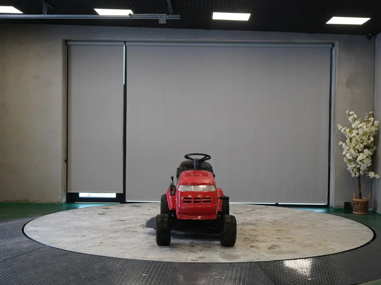 Billede 14 - Sentinel by Murray Havetraktor; på torsdagsauktion