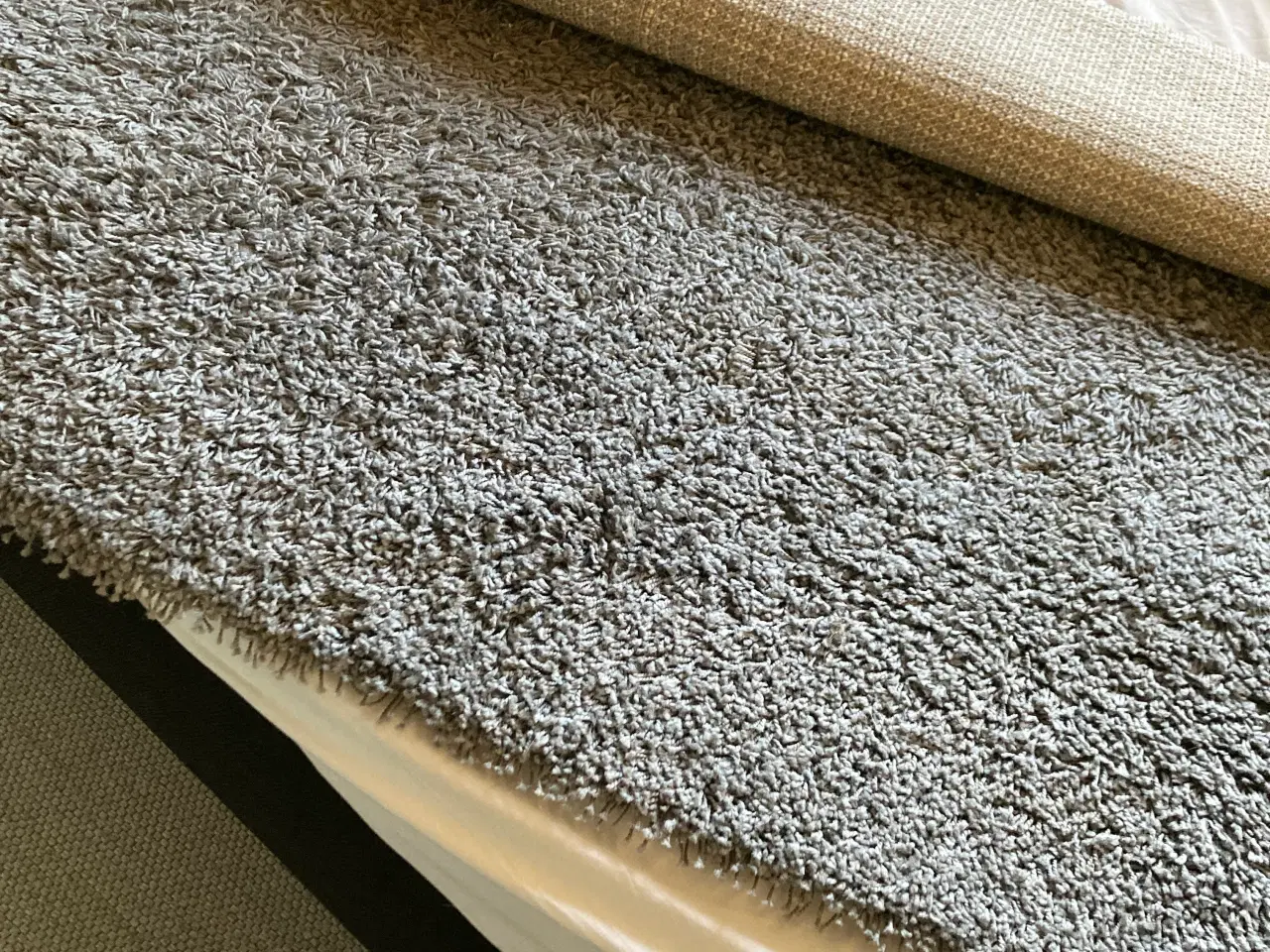 Billede 1 - Ikea Hampen tæppe, lang luv, 133x195 cm