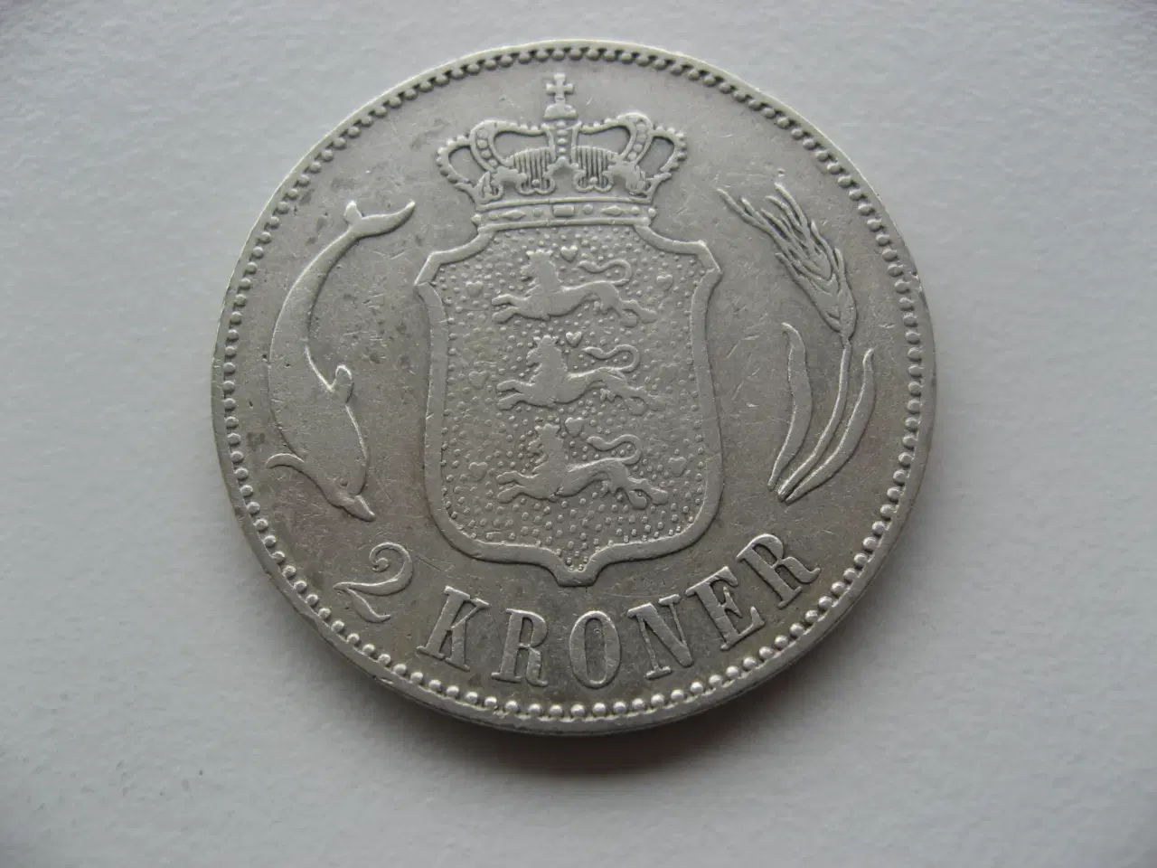 Billede 2 - Flot delfin sølv 2 kr 1897, den svære