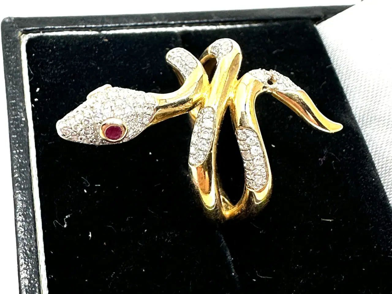 Billede 1 - Slange ring i sølv og guld med diamanter og rubinø