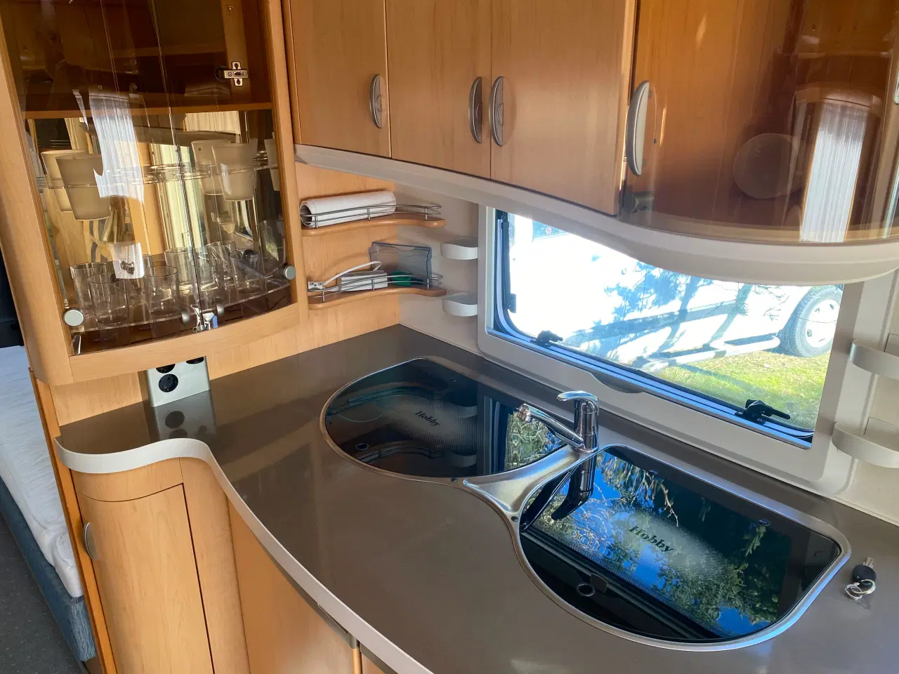 Billede 4 - Hobby 495 ul enkel senge