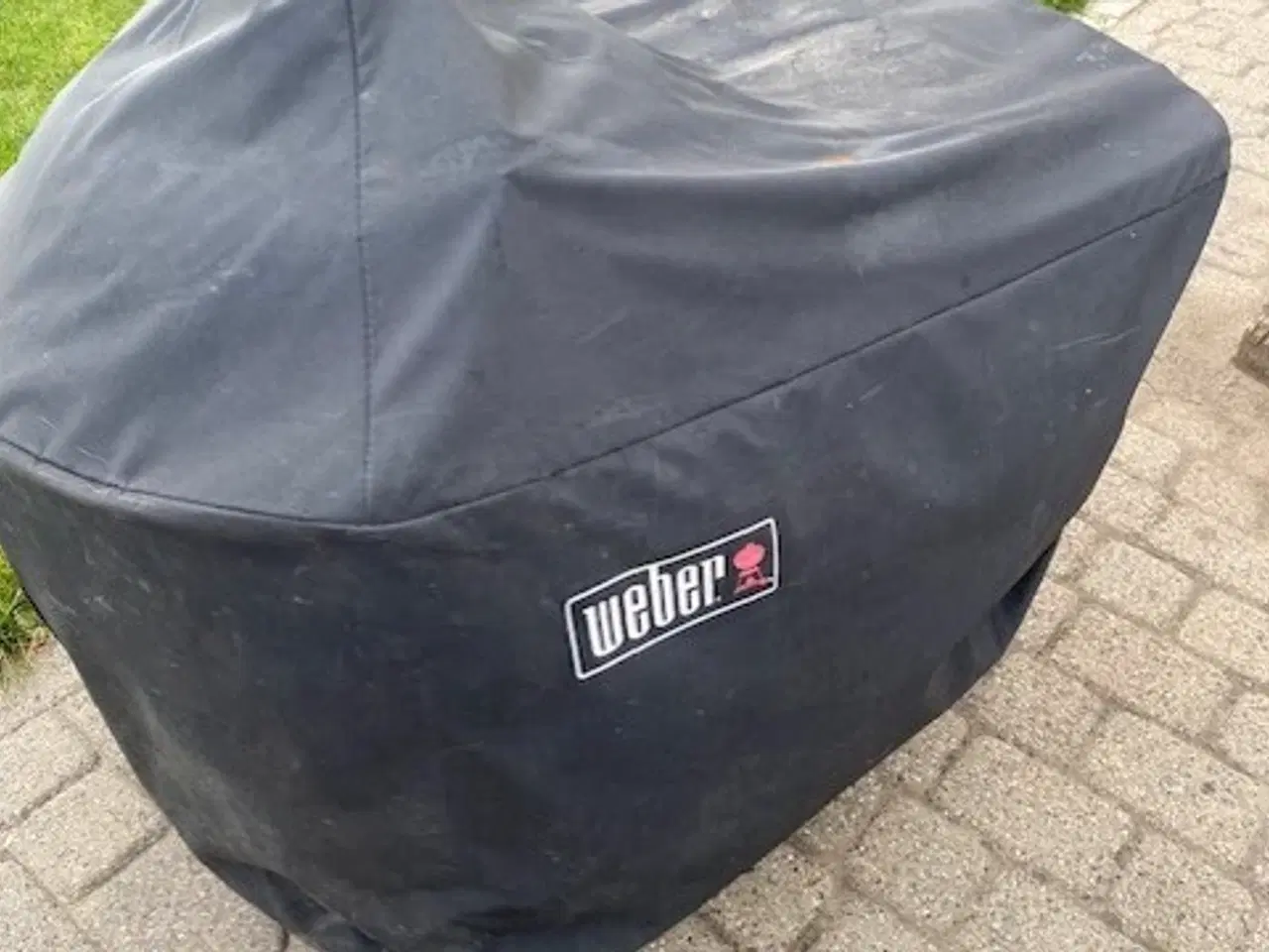 Billede 4 - Weber kuglegrill 57 cm med bord