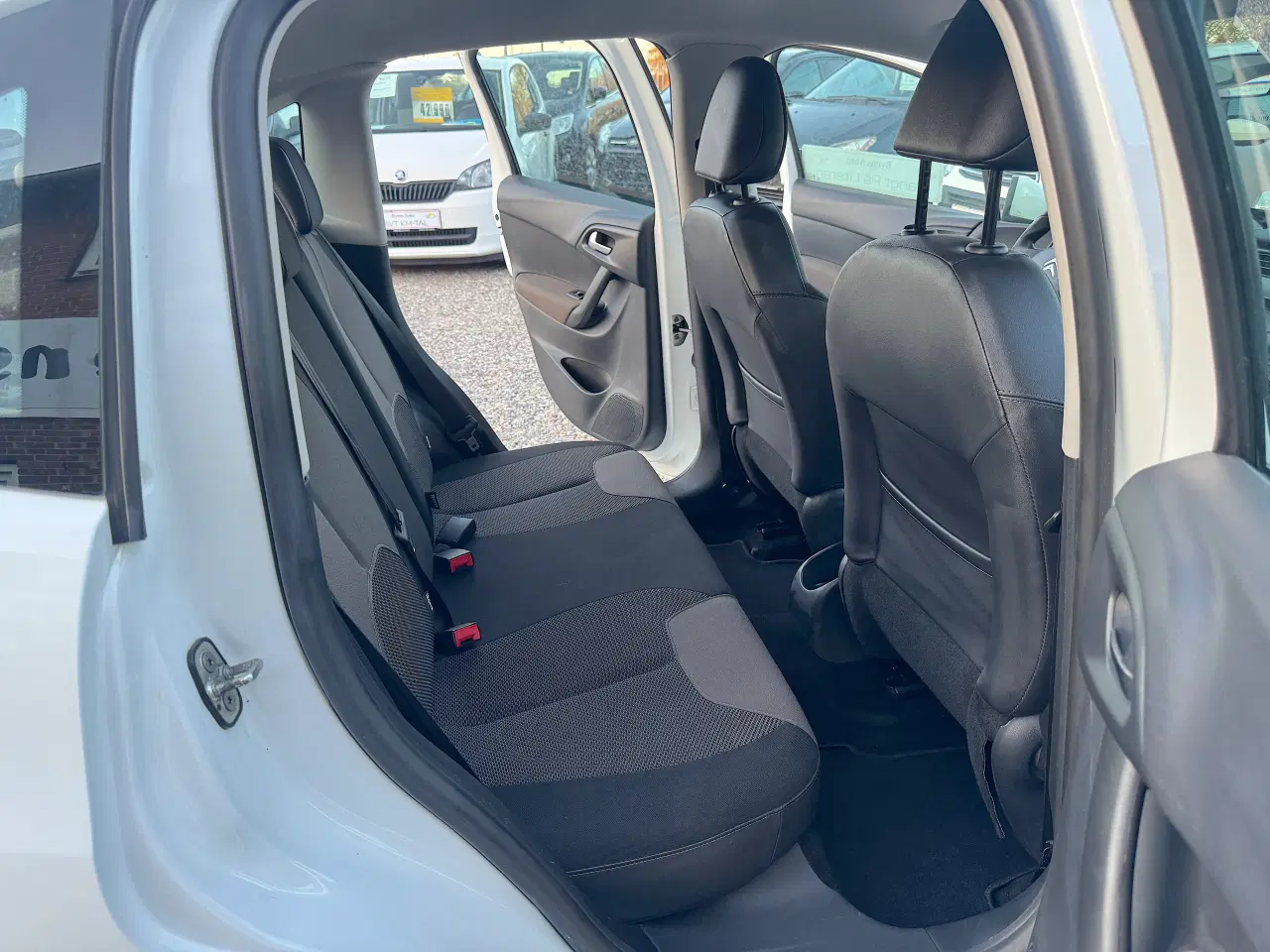 Billede 7 - Citroen C3 1.2 Nysyn Meget pæn og velholdt