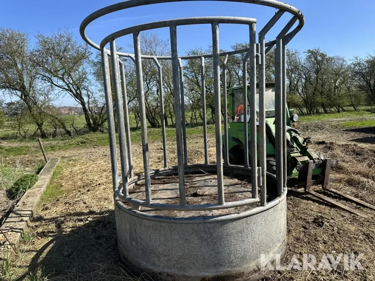 Billede 2 - Rund Foderhæk - brugt til heste