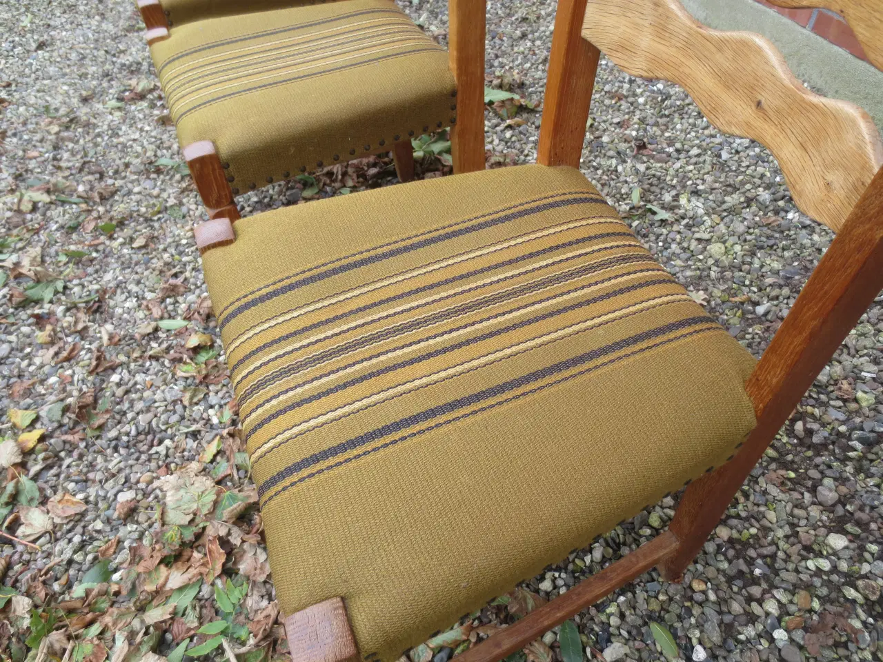 Billede 5 - 4 stk Egestræs stole med Grønstribet stof 