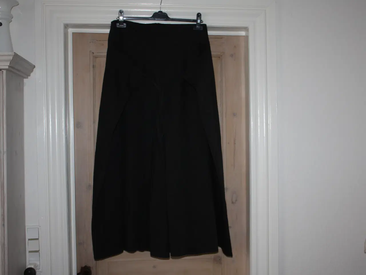 Billede 1 - Staff maxi nederdel str. XL 70% bomuld