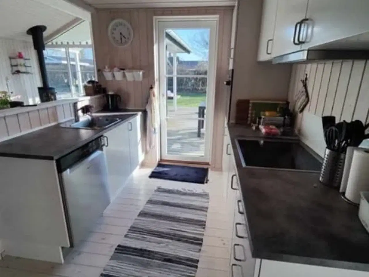 Billede 4 - Feriebolig med sovepladser til 8 personer, (6 + 2 opredning i stue)  
t�t p� b�rnevenlig strand 
perfekt beliggenhed, t�t p� attraktioner