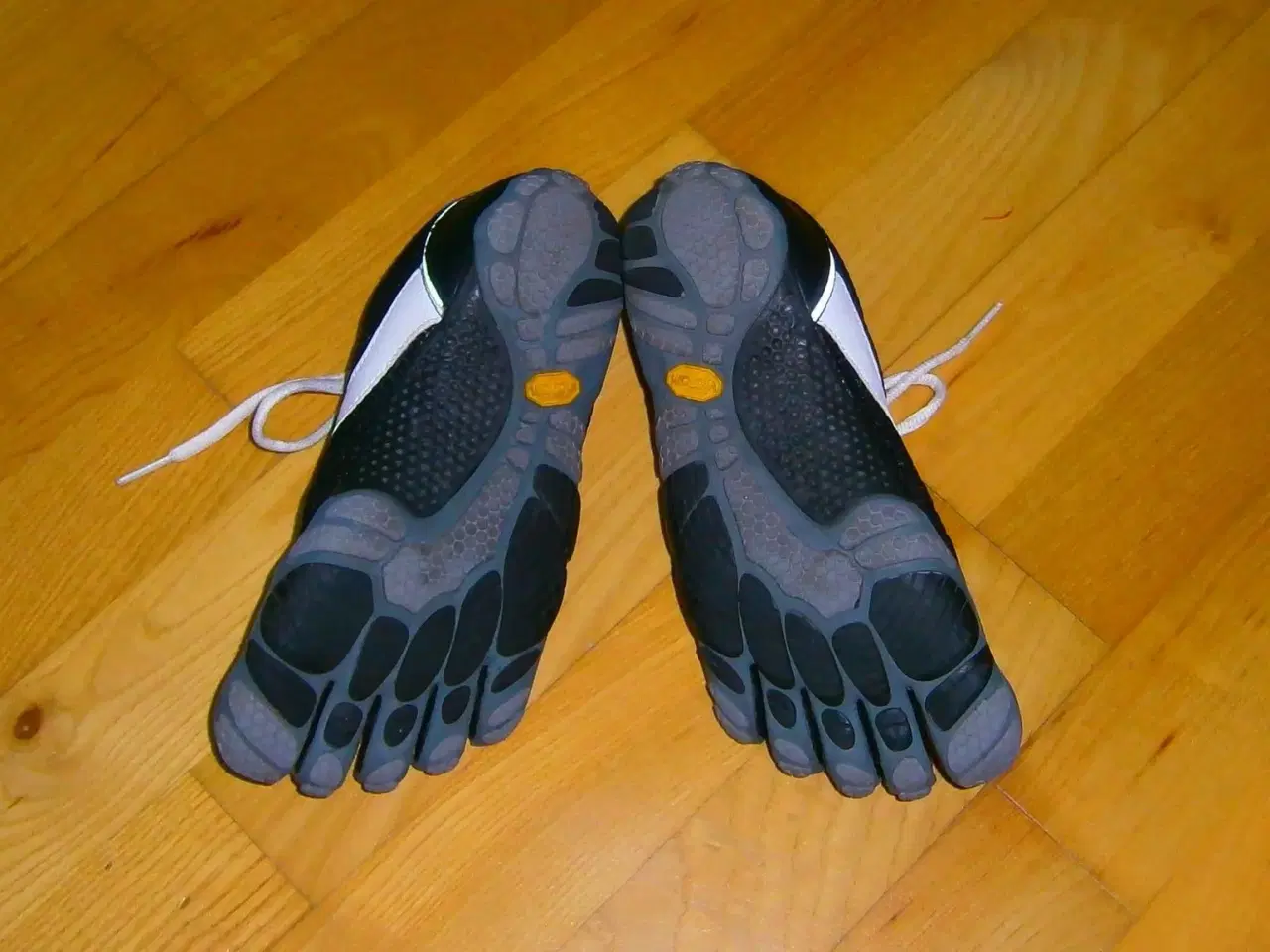 Billede 3 - FIVE FINGERS Vibram 