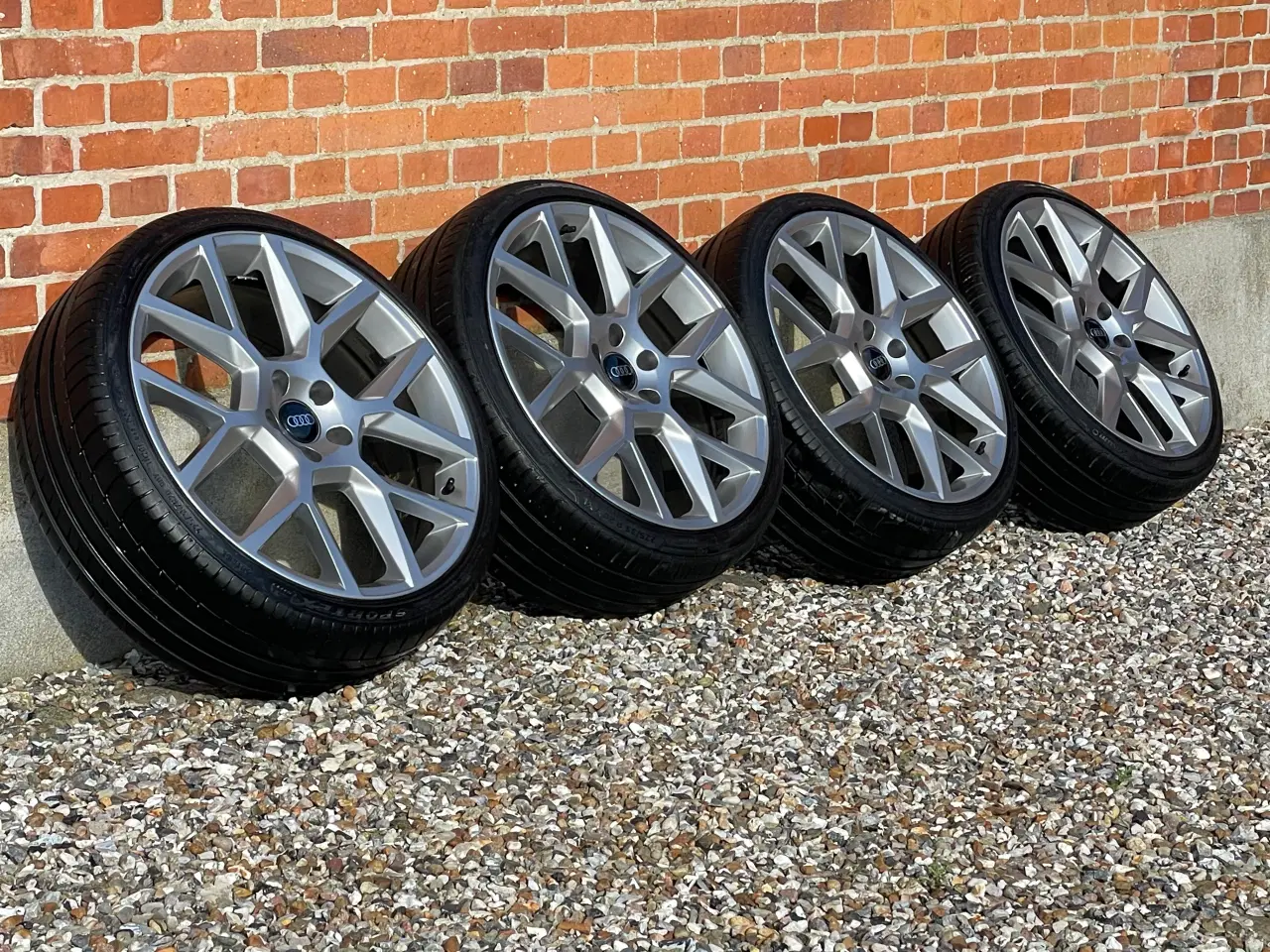 Billede 2 - Alufælge 225/35 R20 krydsmål 5x112 90% mønster 