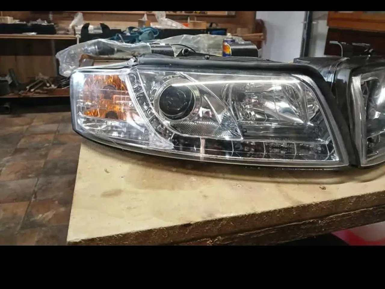 Billede 2 - Audi forlygter 