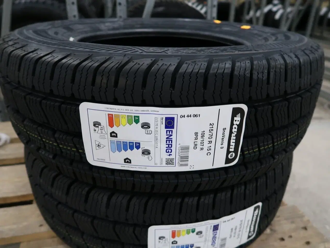 Billede 2 - 2 stk. dæk BARUM 215/70R15 C 109/107R