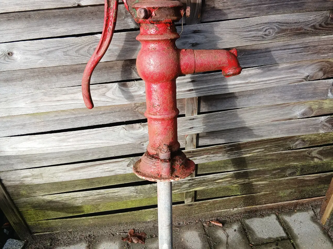 Billede 1 - Gammeldags manuel vandpumpe