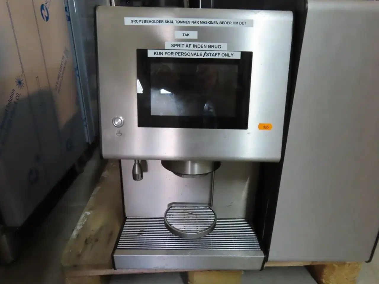 Billede 2 - Kaffemaskine inkl mælkekøler