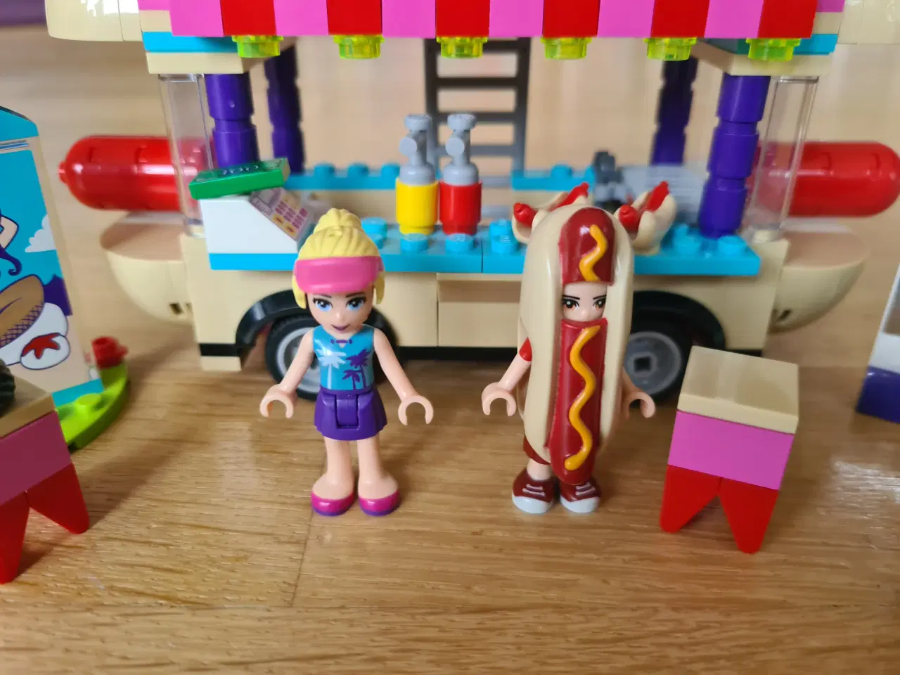 Billede 2 - LEGO Friends 41129 Forlystelsespark - hotdog-vogn