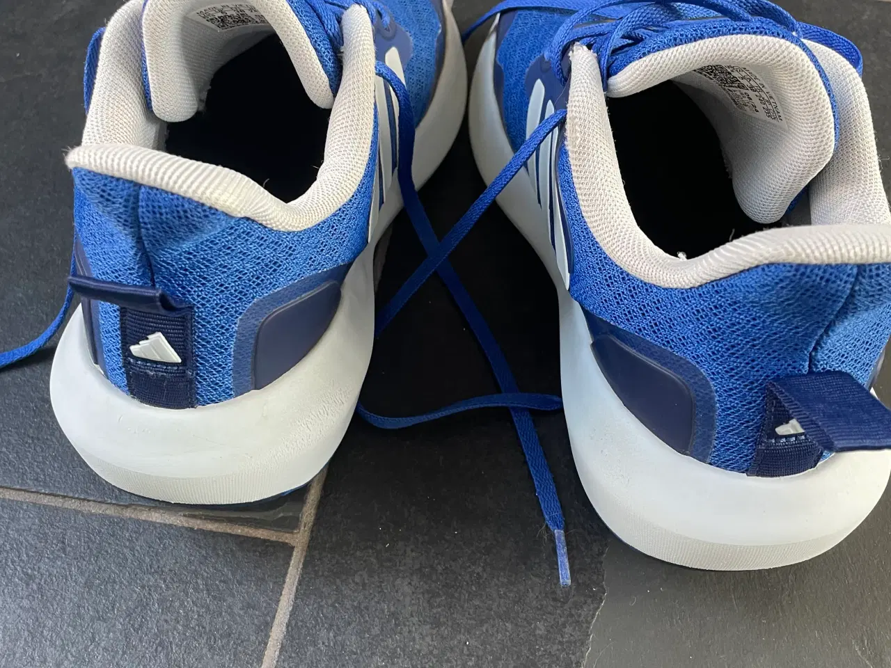 Billede 3 - Adidas sportswear str. 38