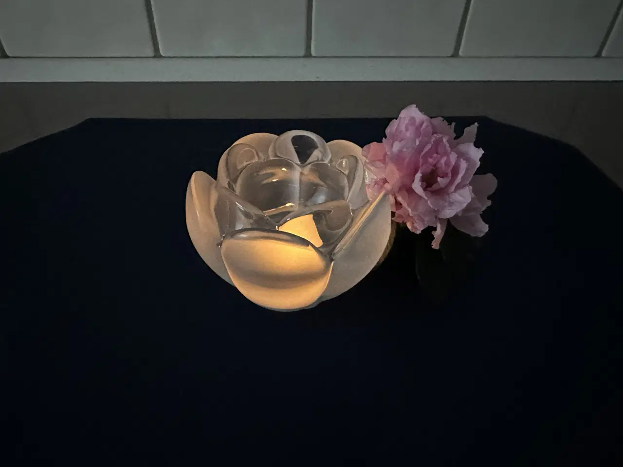 Billede 3 - Unik Lotus lysestage fra Holmegaard matteret