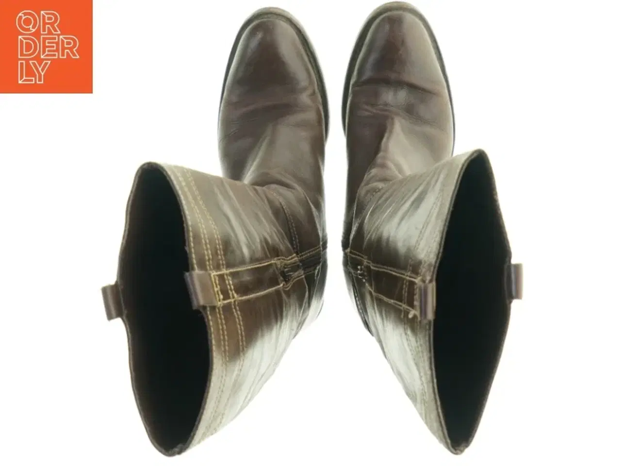 Billede 2 - Brune læderstøvler (str. Otteogtredve)