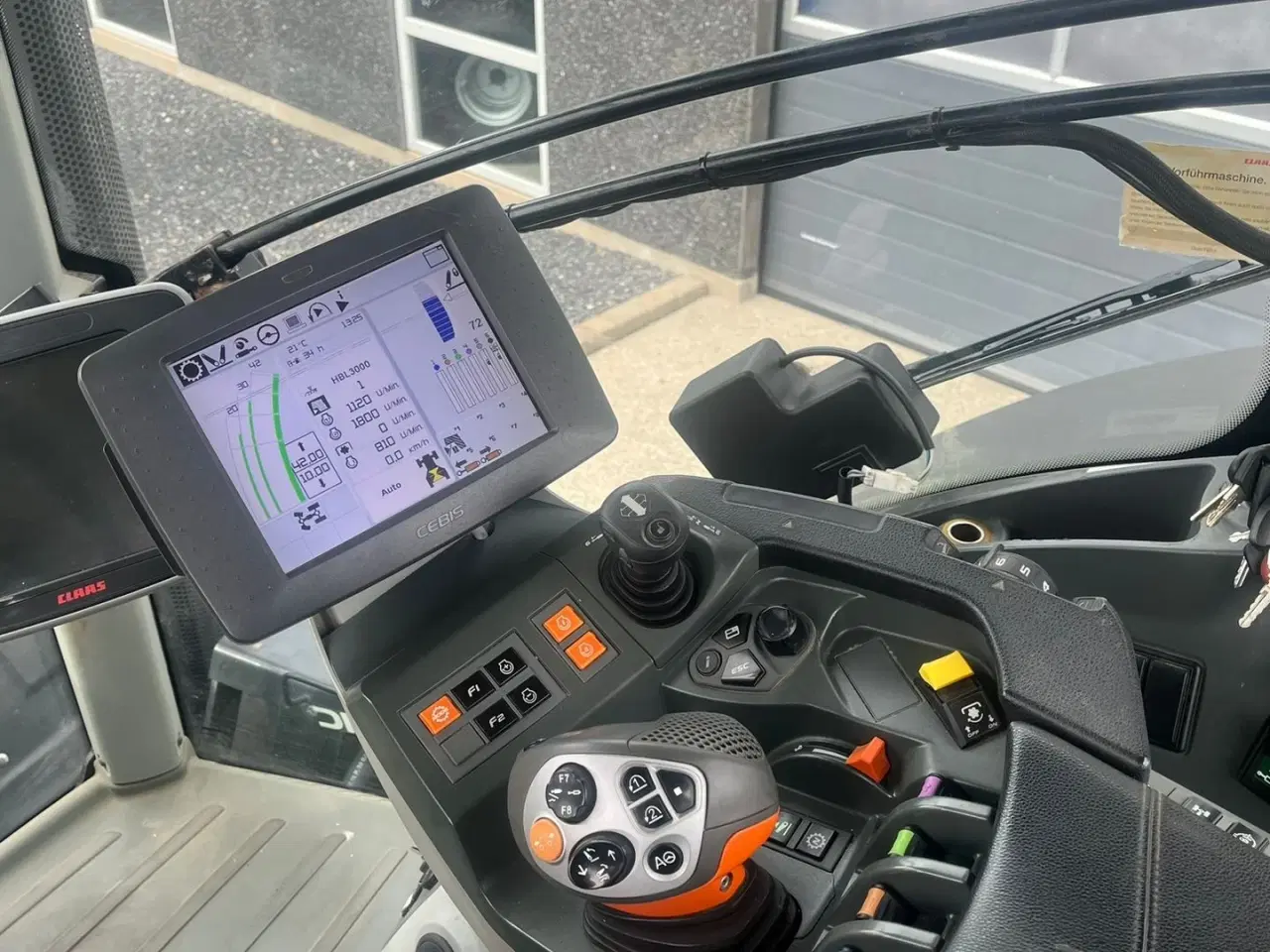 Billede 9 - CLAAS Axion 930 CMatic Med næsten nye dæk, frontlift og evt et RTK GPS anlæg