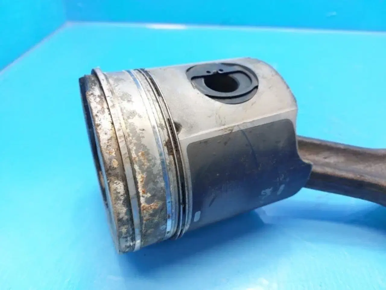 Billede 2 - New Holland TF78 Stempel 61320980