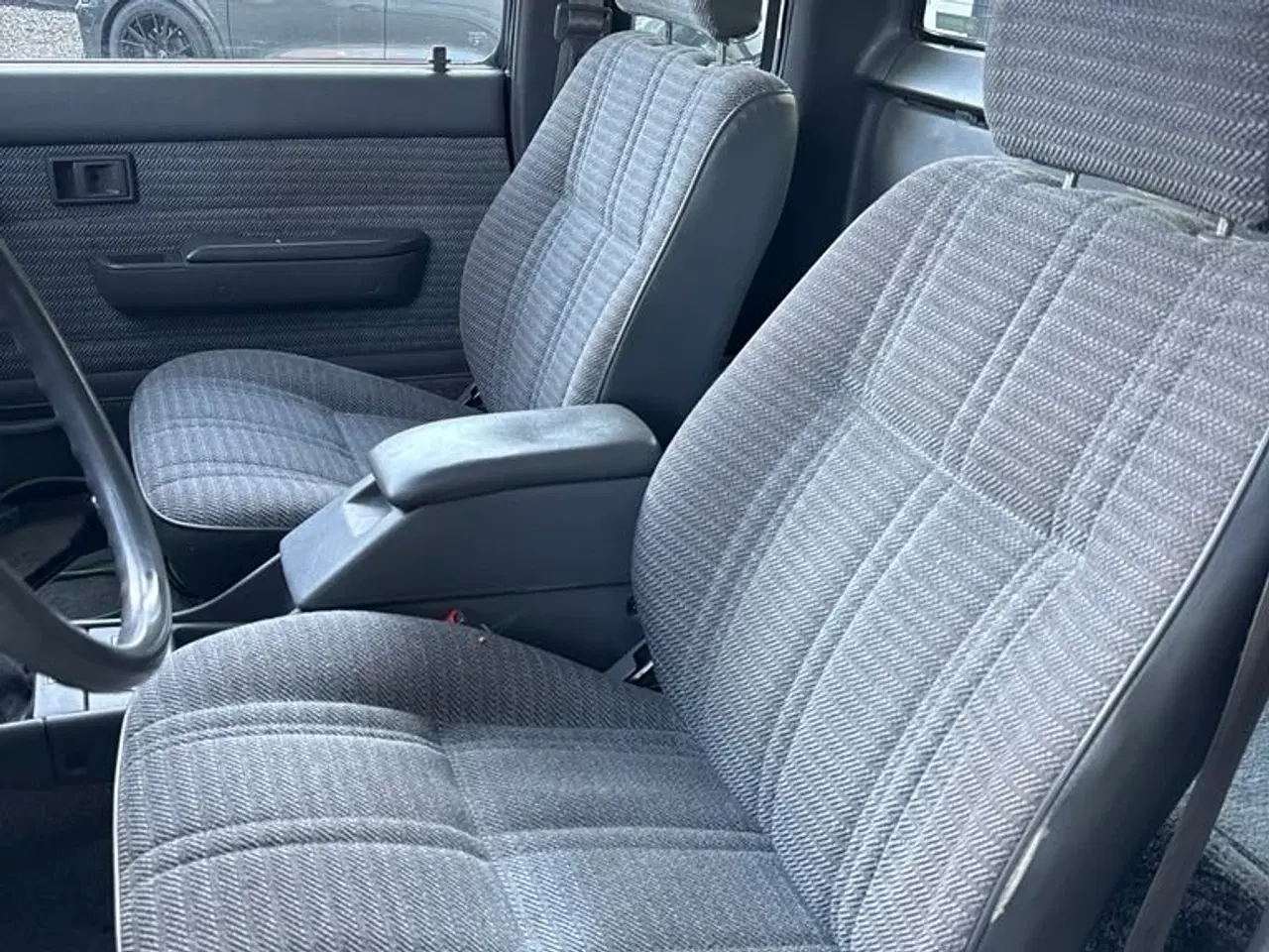 Billede 8 - Toyota Hilux 2,4d 4x4 •En ejers•